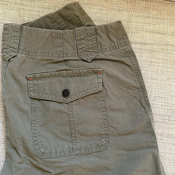 Eddie Bauer Mercer Fit Camp Shorts Khaki Shorts Women’s Rip Stop - Picture 7 of 13